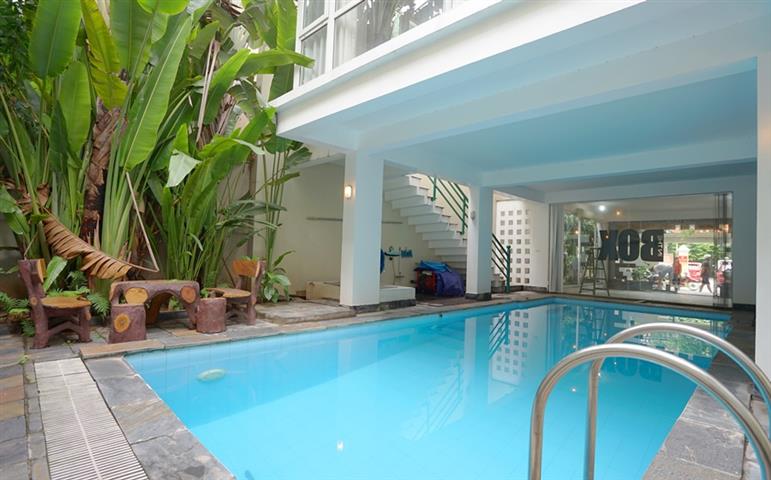 Elegant villa with 5 bedroom and outdoor swimming pool for rent on Tay Ho street, Hanoi