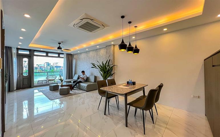 2 bedroom apartment with lake view on Quang An street