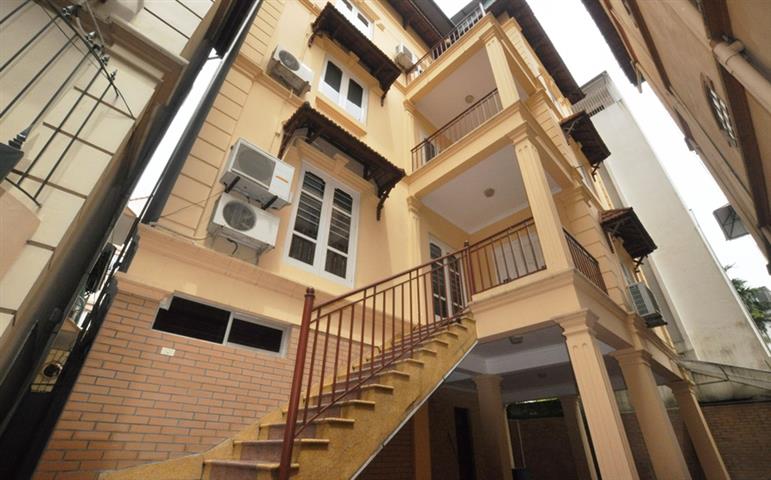 Nice house with 4 bedrooms and private bathrooms  for rent in Tay Ho