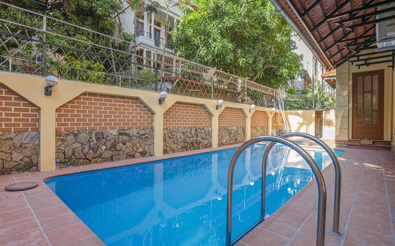 Outdoor swimming pool 5 bedroom villa with a big courtyard for rent in To Ngoc Van, Tay Ho