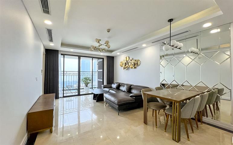 3-bedroom lake view apartment with balcony for rent at D'le Roi Soleil