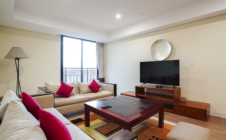 Furnished 2 bedroom apartment for rent in Pacific Place building