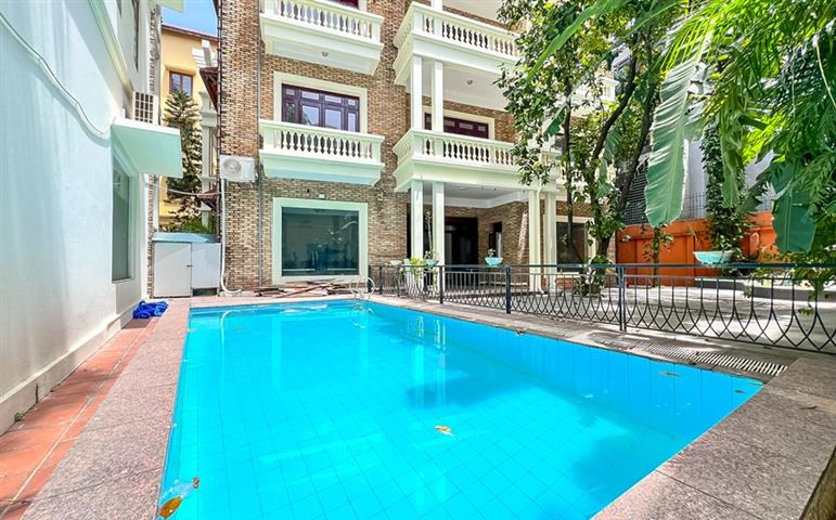 Spectacular 4 bedroom villa for rent in Tay Ho with a spacious garden and swimming pool, car access