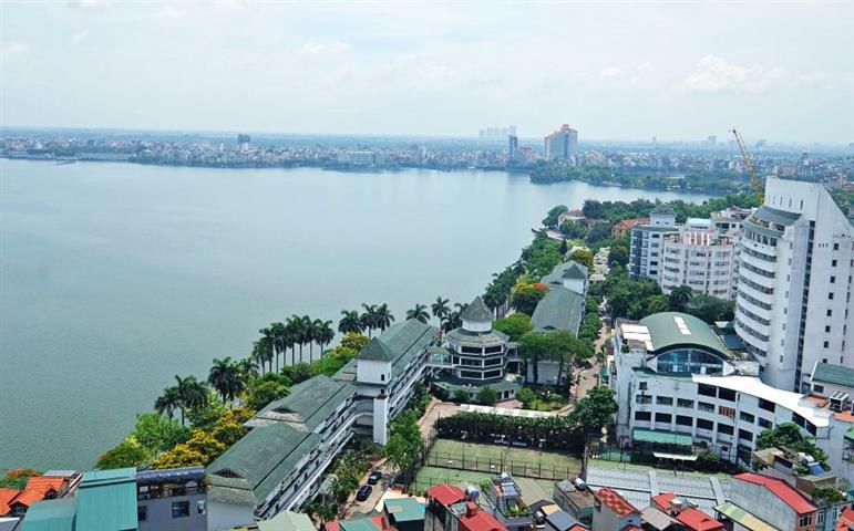  High floor 3 bedroom apartment with a stunning West Lake view and a balcony available for rent in Sun Grand City Ha Noi