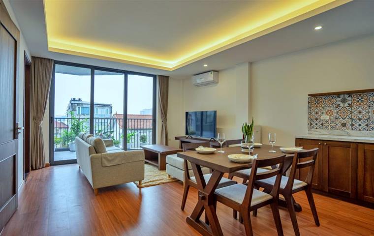 Modern apartment with 2 bedrooms and large balcony for rent in Quang Khanh